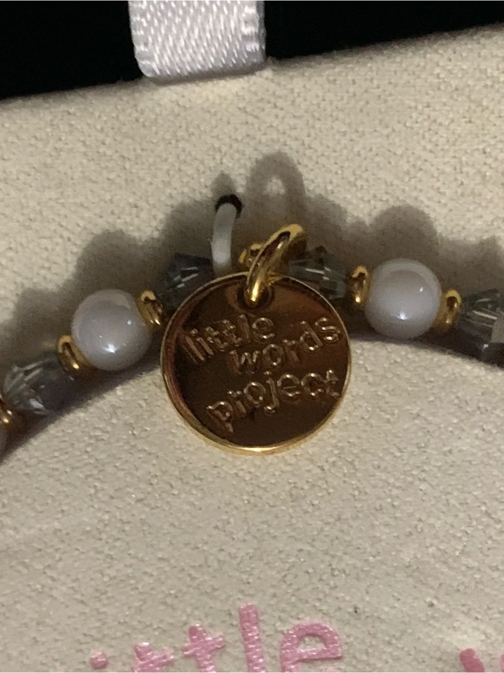 Little Words Project 'Grateful' White & Gold Beaded Bracelet
